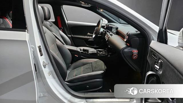 Mercedes-Benz A-Class W177 2021 Белый из Кореи, фото 2