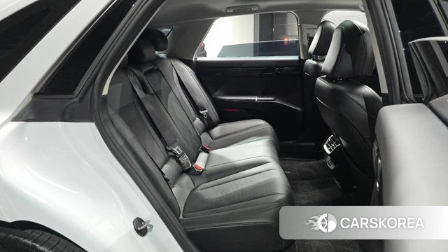 Hyundai Grandeur (GN7) 2023 Белый из Кореи, фото 2