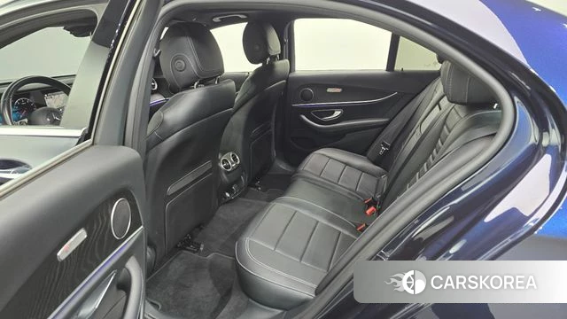 Mercedes-Benz E-Class W213 2022 Синий из Кореи, фото 2