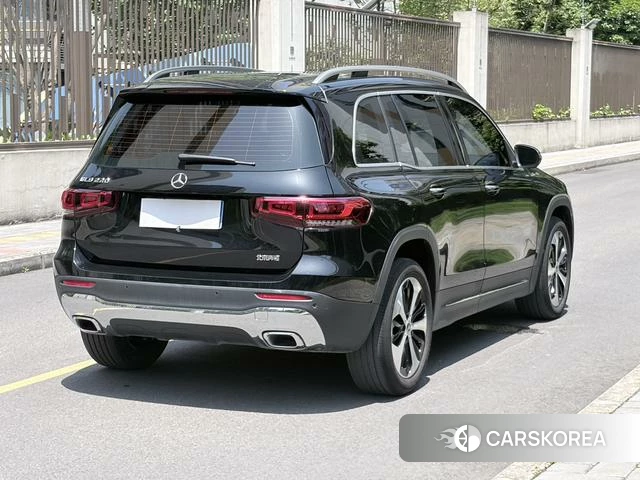 Mercedes-Benz GLB 2023 Черный из Китая, фото 2