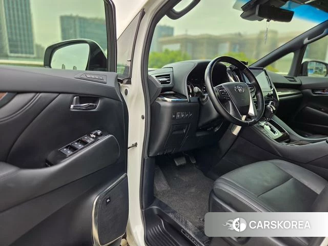 Toyota Vellfire 2021 Белый из Китая, фото 2