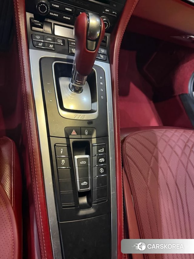 Porsche 718 Boxster 2018 Черный из Кореи, фото 2