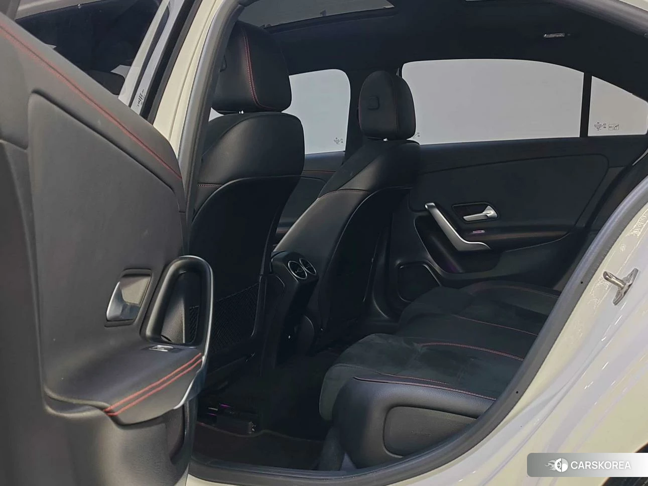 Mercedes-Benz A-Class 2022 Белый из Китая, фото 2