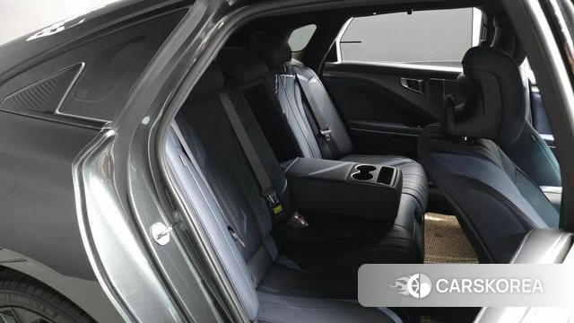 Kia The New K8 Hybrid 2024 Серый из Кореи, фото 2