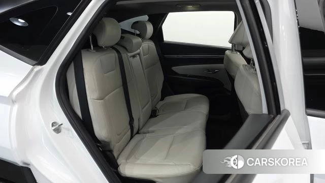 Hyundai Tucson (NX4) 2022 Белый из Кореи, фото 2