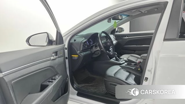 Hyundai The New Avante AD 2019 Белый из Кореи, фото 2