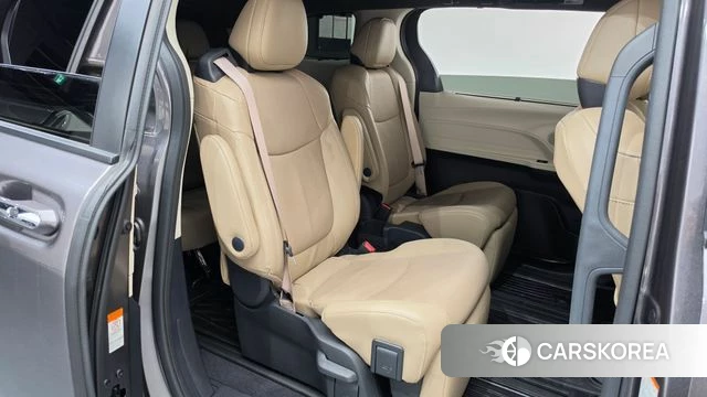 Toyota Sienna 4th Generation 2024 Серый из Кореи, фото 2