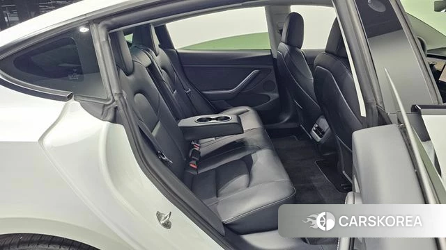 Tesla Model 3 2022 Белый из Кореи, фото 2