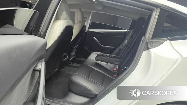 Tesla Model 3 2022 Белый из Кореи, фото 2