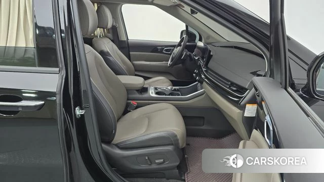 Kia The New Carnival 4th Generation 2024 Черный из Кореи, фото 2