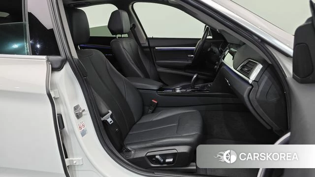 BMW 3 Series GT (F34) 2020 Белый из Кореи, фото 2