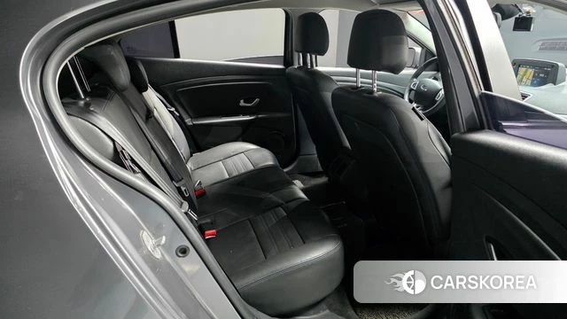 Renault Korea (Samsung) SM3 Z.E. 2019 Серебристо-серый из Кореи, фото 2