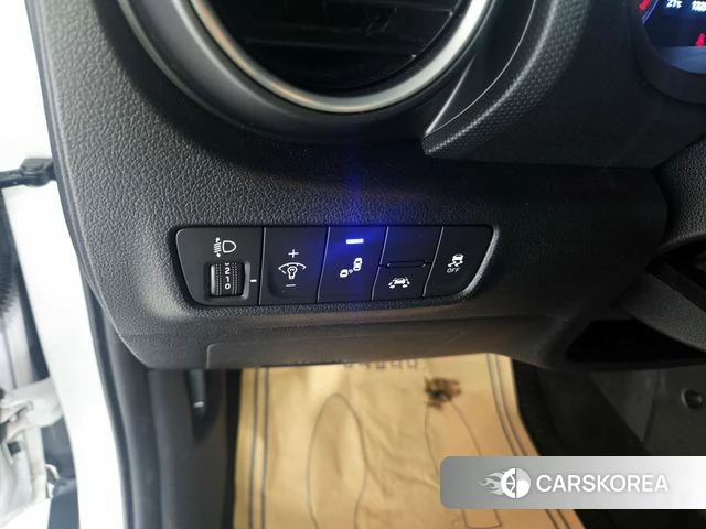 Hyundai Kona 2018 Белый из Кореи, фото 2