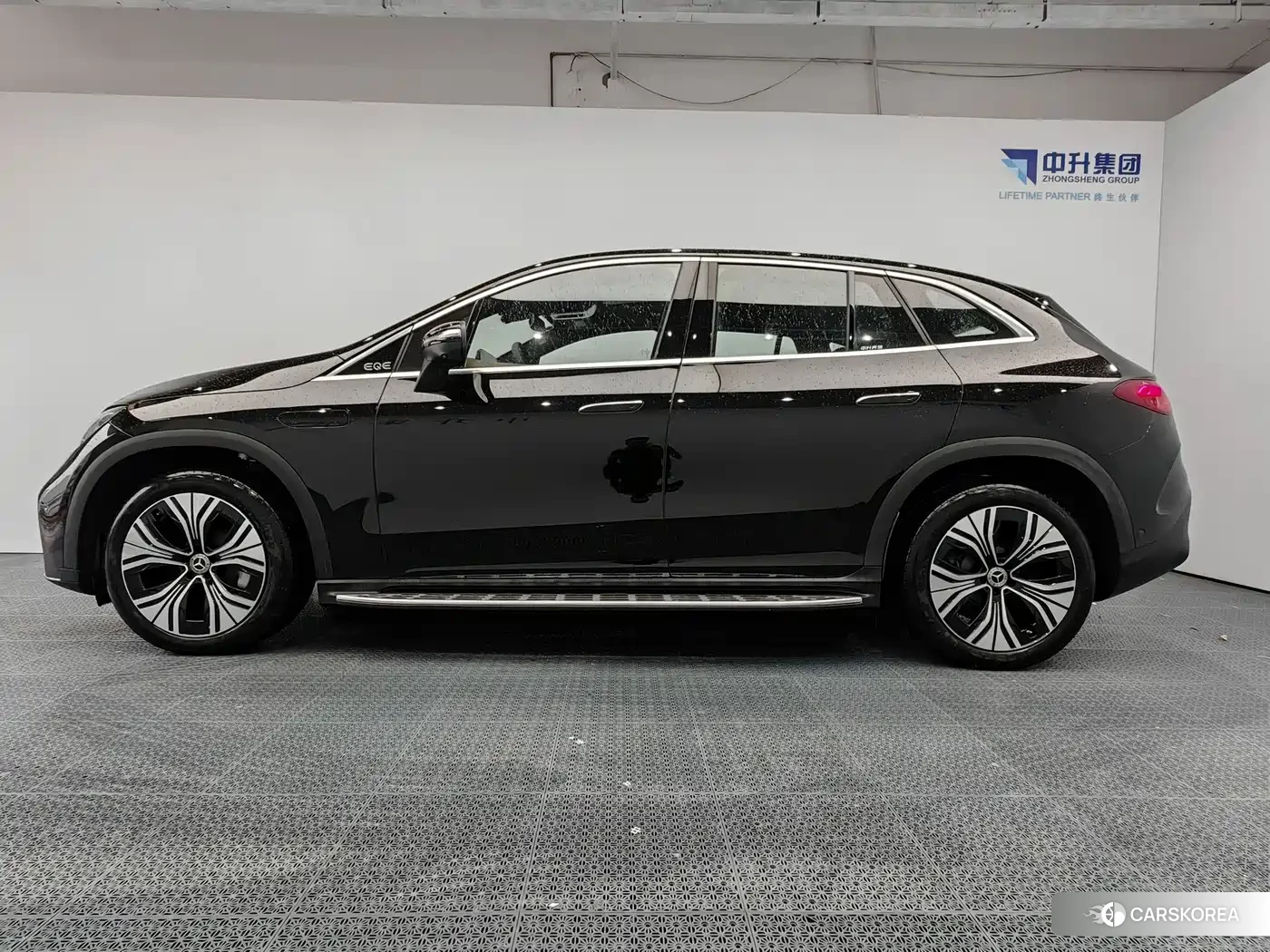 Mercedes-Benz EQE 2025 Черный из Китая, фото 2