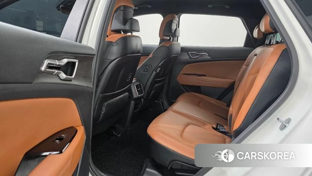 Kia Sportage 5th Generation 2023 Белый из Кореи, фото 2