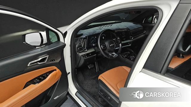 Kia Sportage 5th Generation Hybrid 2024 Белый из Кореи, фото 2