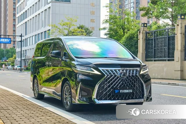 Toyota Vellfire 2021 Черный из Китая, фото 2