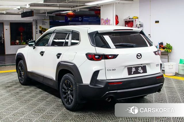 Mazda CX-50 2024 Белый из Китая, фото 2