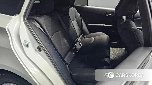 Toyota Prius 4th Generation 2021 Белый из Кореи, фото 2