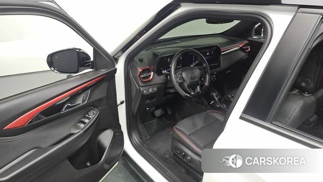 Chevrolet (GM Daewoo) The New Trail Blazer 2023 Белый из Кореи, фото 2