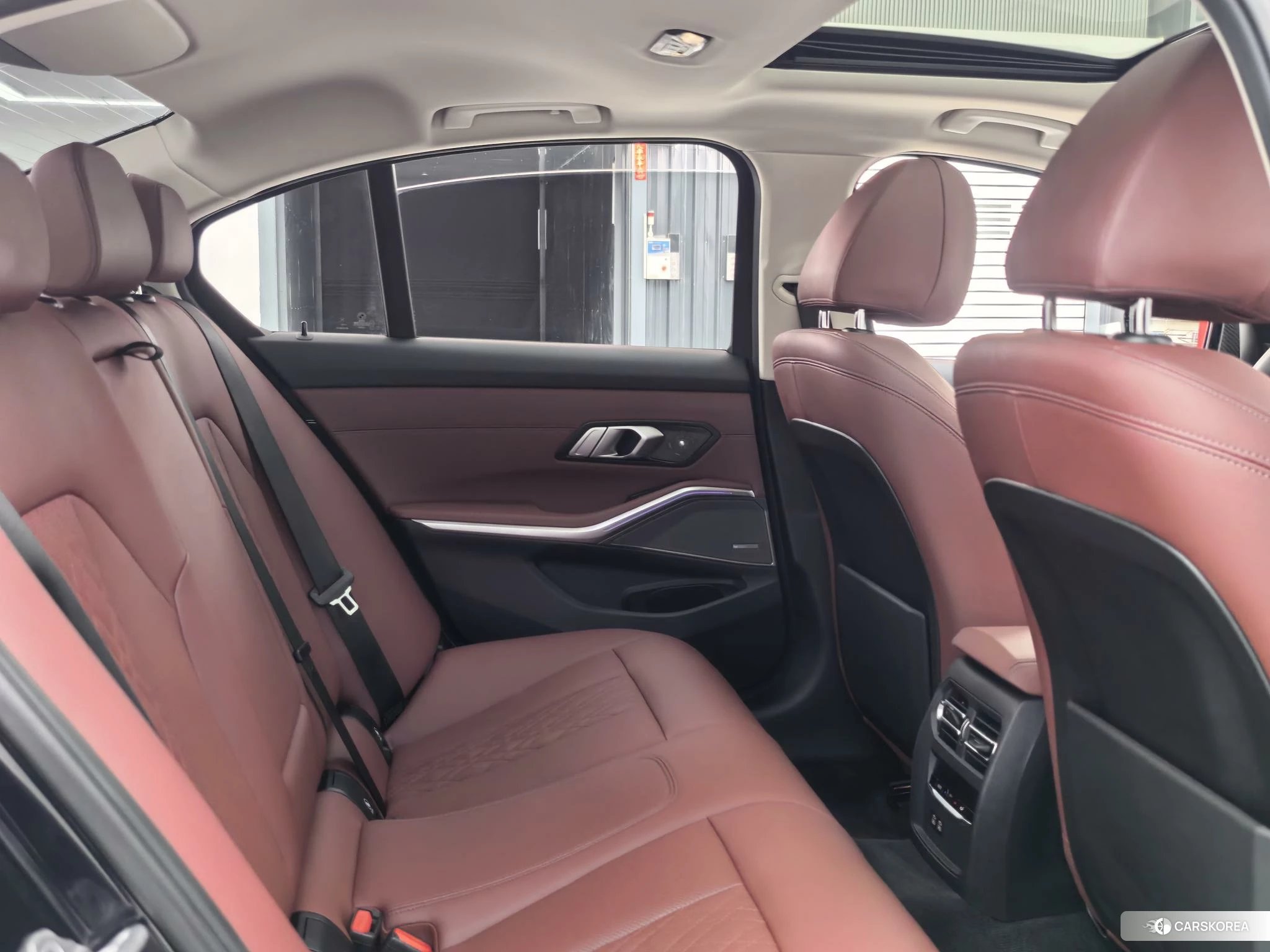 BMW 3 series 2021 Черный из Китая, фото 2
