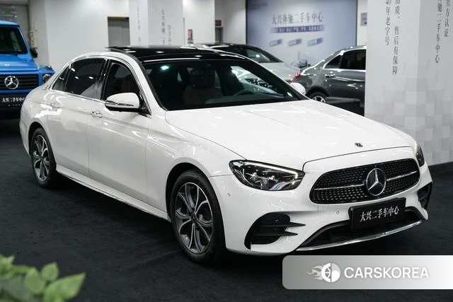 Mercedes-Benz E-Class 2021 Белый из Китая, фото 2