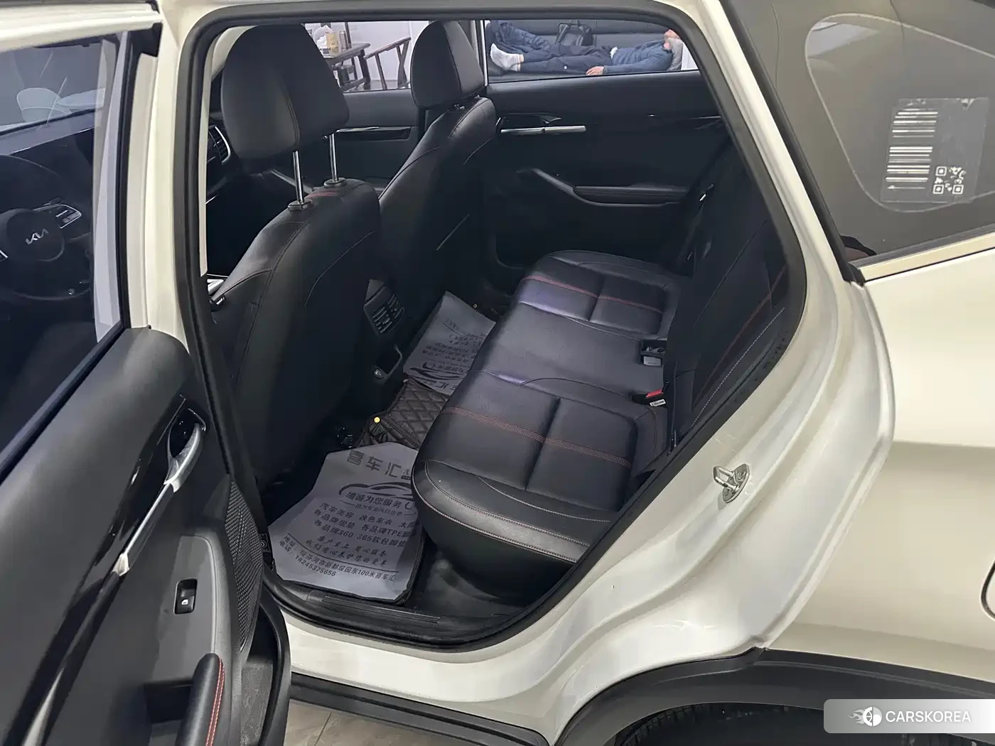 Kia KX3 2022 Белый из Китая, фото 2