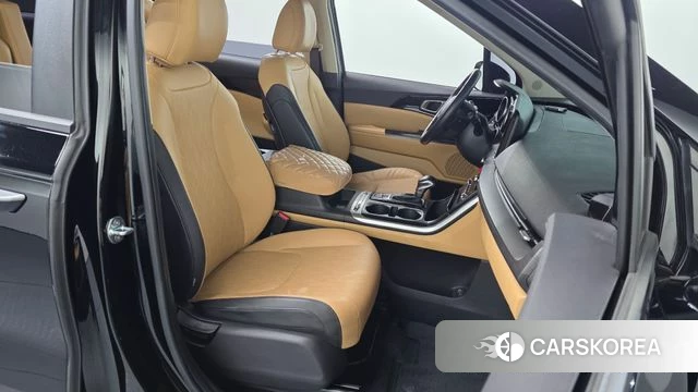 Kia Carnival 4th generation 2022 Черный из Кореи, фото 2