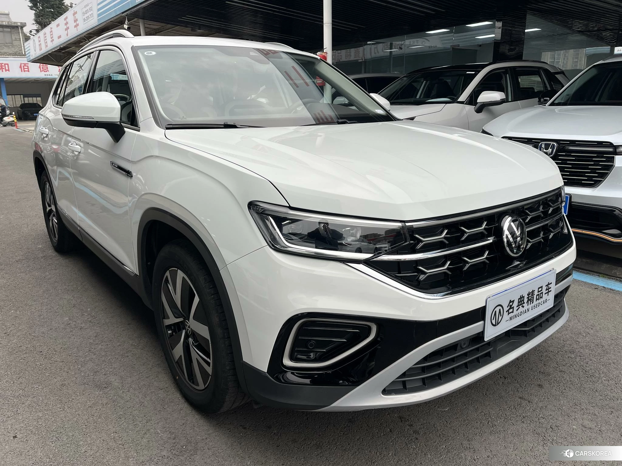 Volkswagen Tayron 2022 Белый из Китая, фото 2