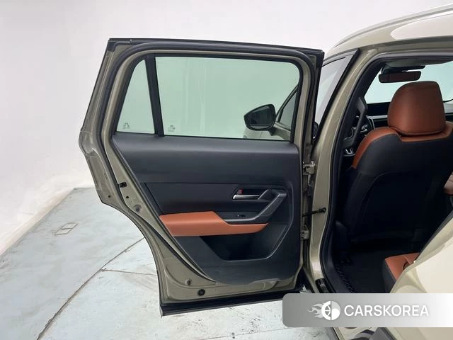 Mazda CX-50 2023 Желтый из Китая, фото 2