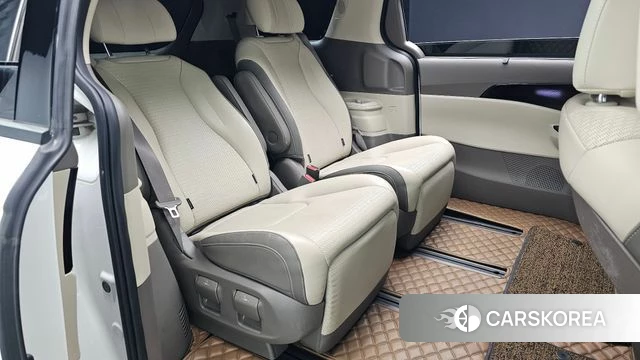 Kia Carnival 4th generation 2023 Белый из Кореи, фото 2