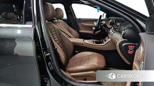 Mercedes-Benz E-Class W213 2021 Серый из Кореи, фото 2