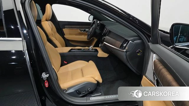 Volvo S90 2022 Черный из Кореи, фото 3