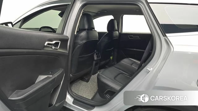 Kia The New Sportage 5th Generation 2025 Серебристо-серый из Кореи, фото 2
