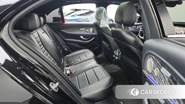 Mercedes-Benz E-Class W213 2022 Черный из Кореи, фото 2