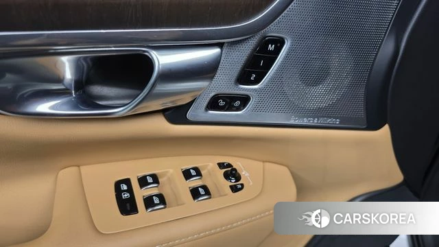 Volvo S90 2021 Серебряный из Кореи, фото 2