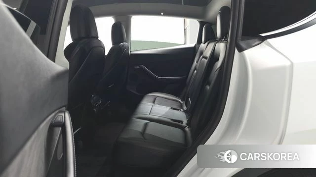 Tesla Model Y 2022 Белый из Кореи, фото 2