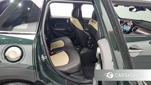 Mini Cooper S 2022 Зеленый из Кореи, фото 2