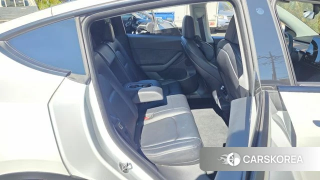 Tesla Model Y 2021 Белый из Кореи, фото 2