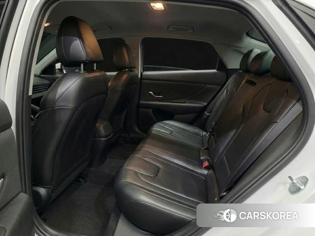 Hyundai Avante (CN7) 2023 Белый из Кореи, фото 2