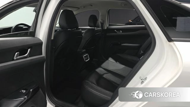 Kia K5 3rd generation 2022 Белый из Кореи, фото 2