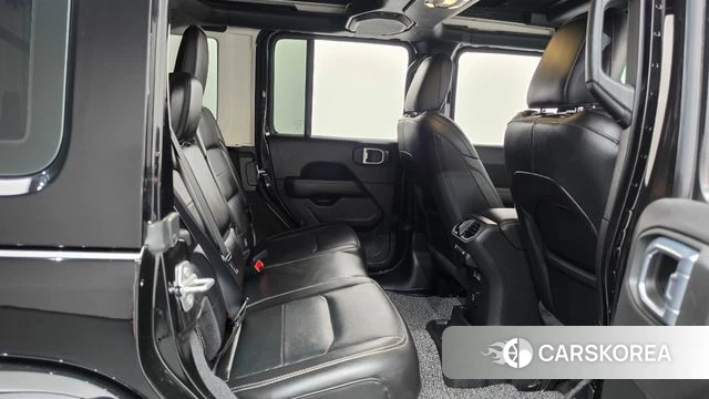 Jeep Wrangler (JL) 2023 Черный из Кореи, фото 2