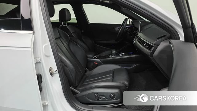Audi A4 (B9) 2019 Белый из Кореи, фото 2