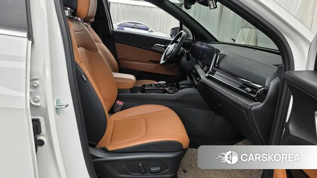 Kia Sportage 5th Generation 2022 Белый из Кореи, фото 2