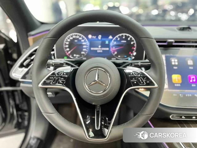 Mercedes-Benz E-Class 2025 Черный из Китая, фото 2