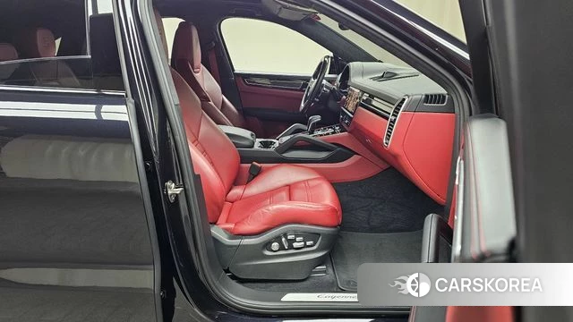 Porsche Cayenne (PO536) 2021 Черный из Кореи, фото 2