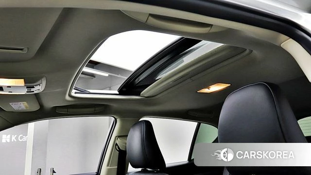 Lexus CT200h 2020 Белый из Кореи, фото 2
