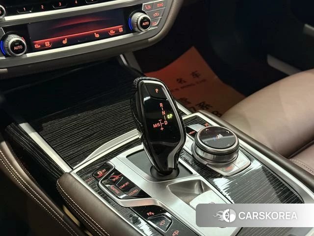 BMW 7 series 2021 Черный из Китая, фото 2