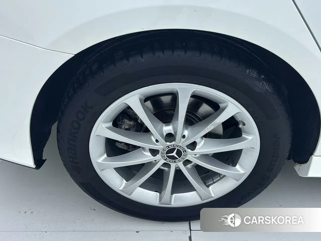 Mercedes-Benz A-Class 2022 Белый из Китая, фото 2