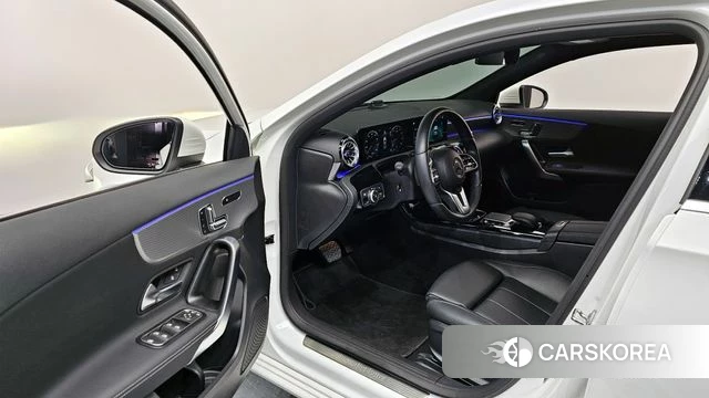 Mercedes-Benz A-Class W177 2022 Белый из Кореи, фото 2